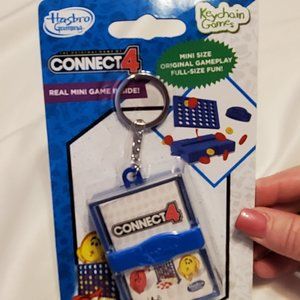 Hasbro Gaming Connect 4 Keychain Game NIP